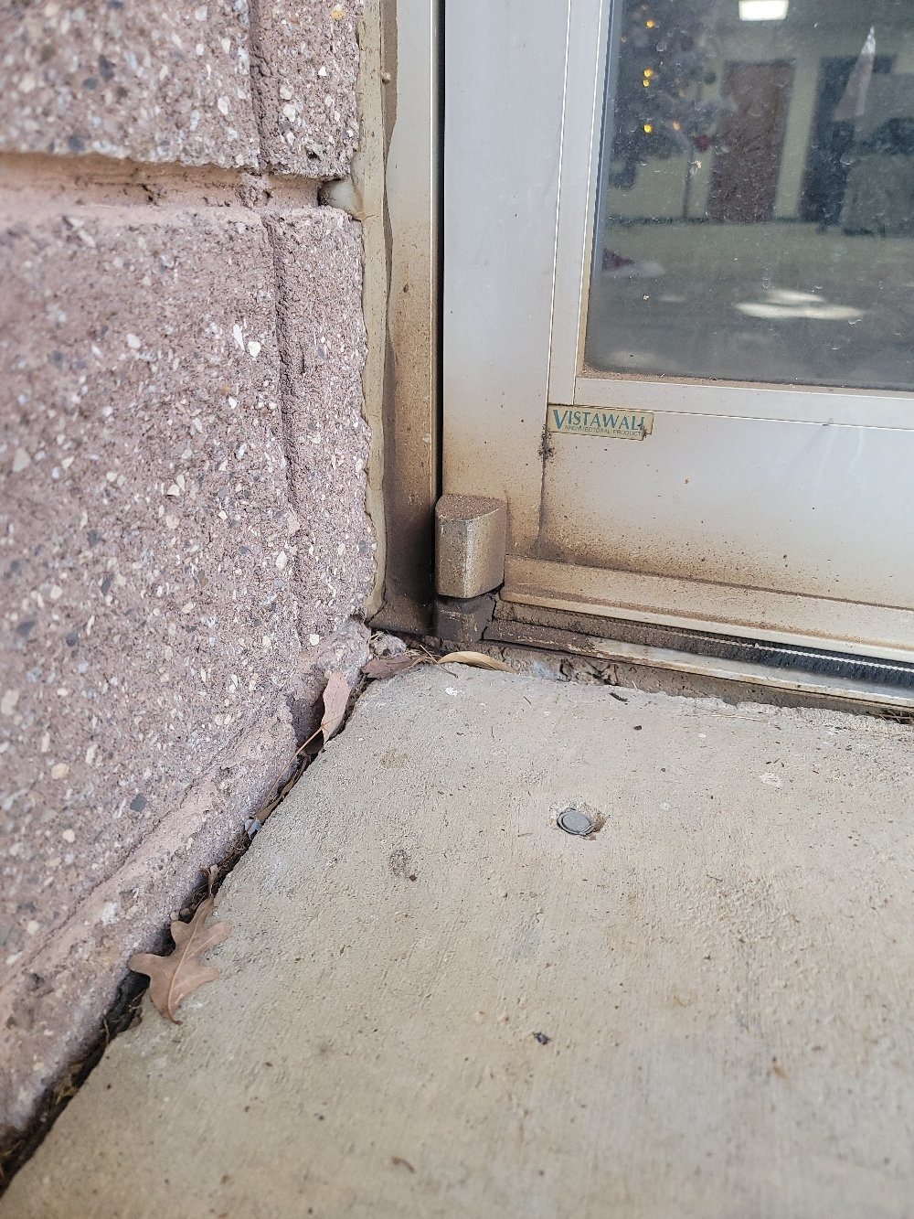 Commercial door bottom