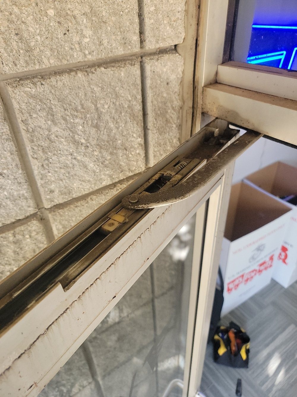 Sliding door lock
