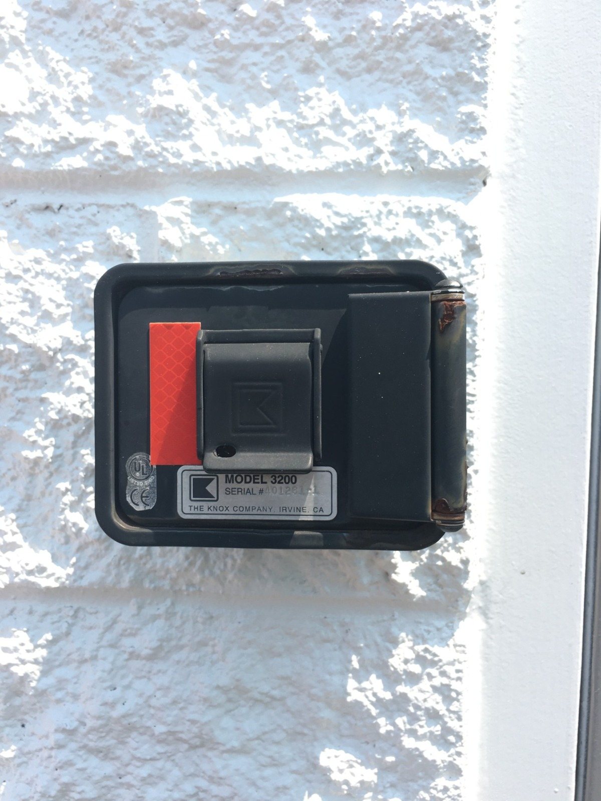 Wall key box